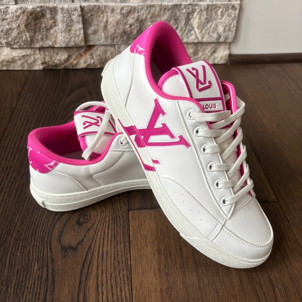 New! Louis Vuitton LV Women Charlie Sneaker White Pink Size 38.5 (US 8.5)